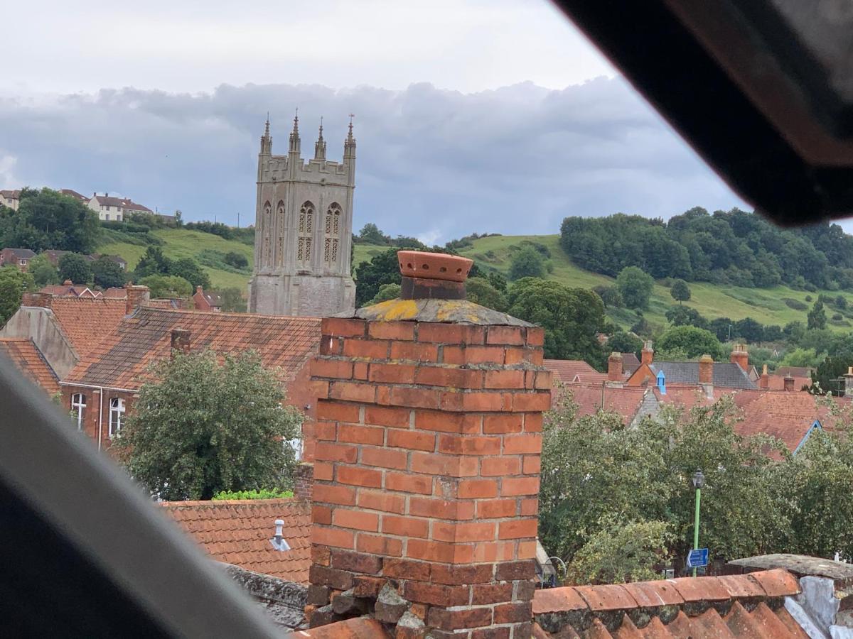 Glastonbury Secret Retreat - 1 Bd Split-Level Apt, Sleeps 3 Exterior foto